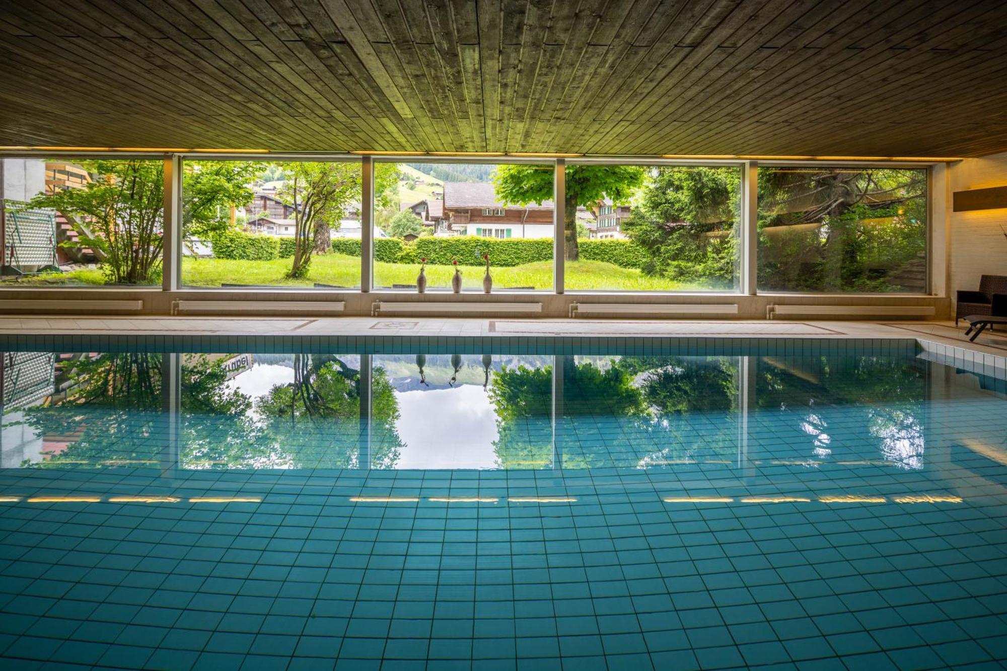 Sporthotel Wildstrubel Lenk Esterno foto